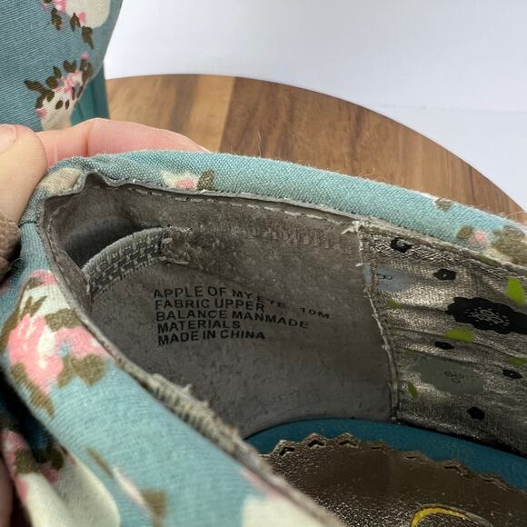 Poetic License 10 APPLE OF MY EYE Open Toe Floral Blue Cone Heels Bridgerton - Picture 7 of 9